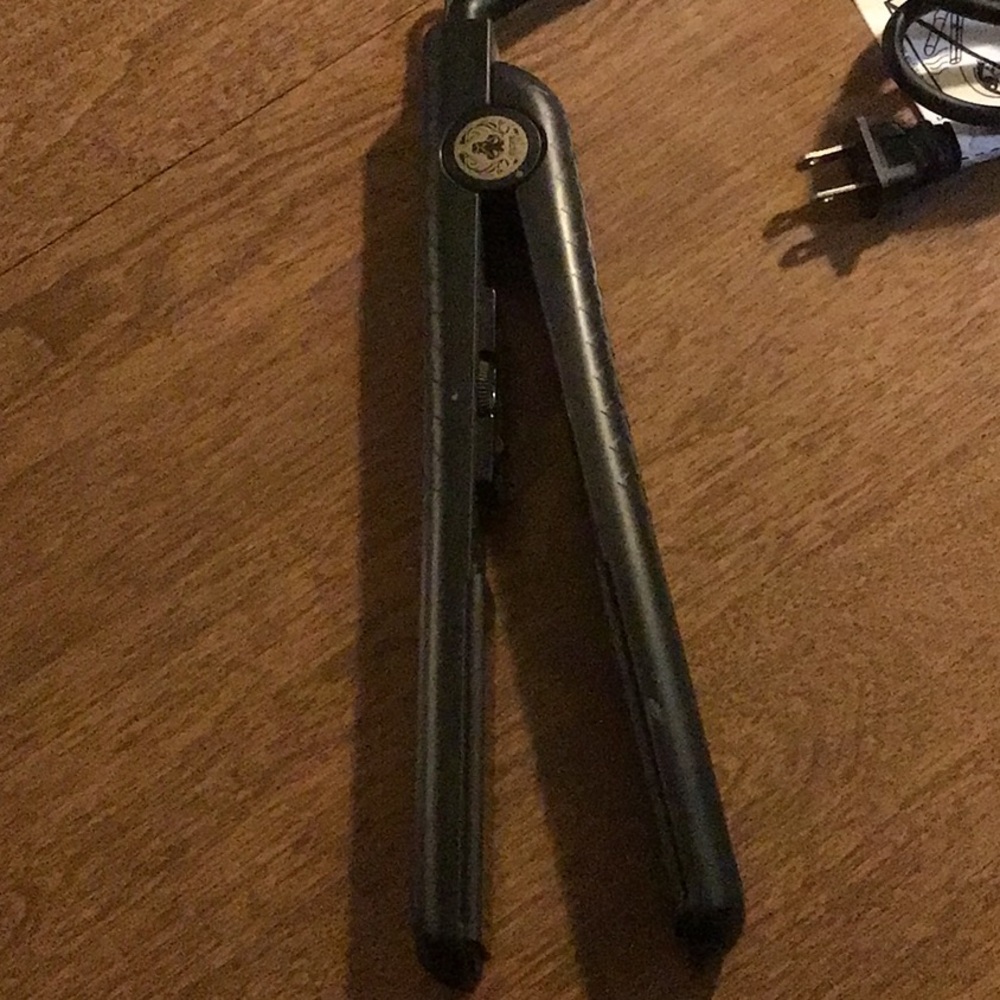Martino Cartier ceramic hair straightener flat iron - Picture 4 of 7